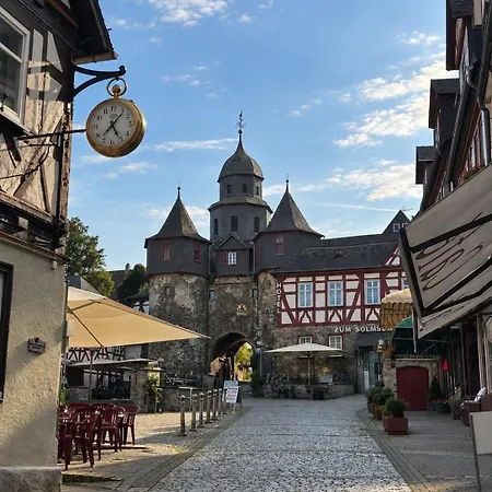 Altstadt-apartment Am Schloss, Mitten In Braunfels, Nahe Bdh-klinik Braunfels